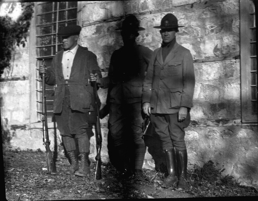 Three NER men with rifles, Marash